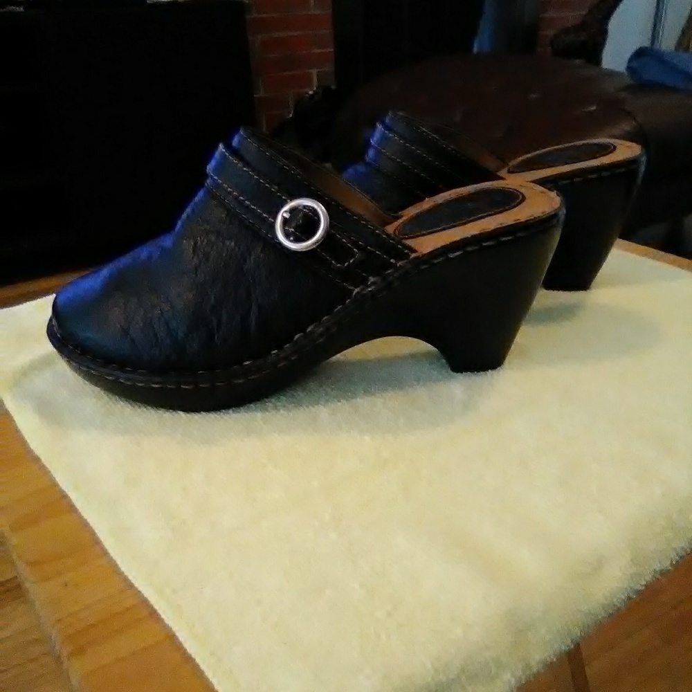 Cherokee slide in pumps